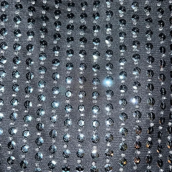 🄷&🄼 Straight-cut, short-sleeved blouse in sequin Size 8 - Picture 4 of 12